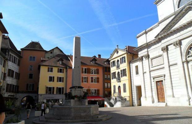 Le Cocon De Notre Dame Apartment Annecy Exterior photo